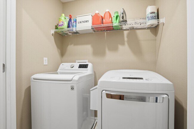 Building Photo - 124 Mustard Hl Ct