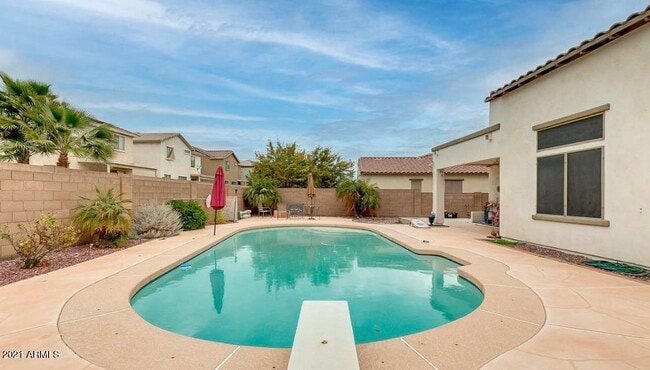 Building Photo - 17332 W Woodrow Ln