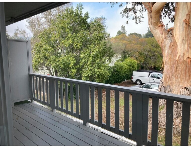 Building Photo - 61 Pixley Ave