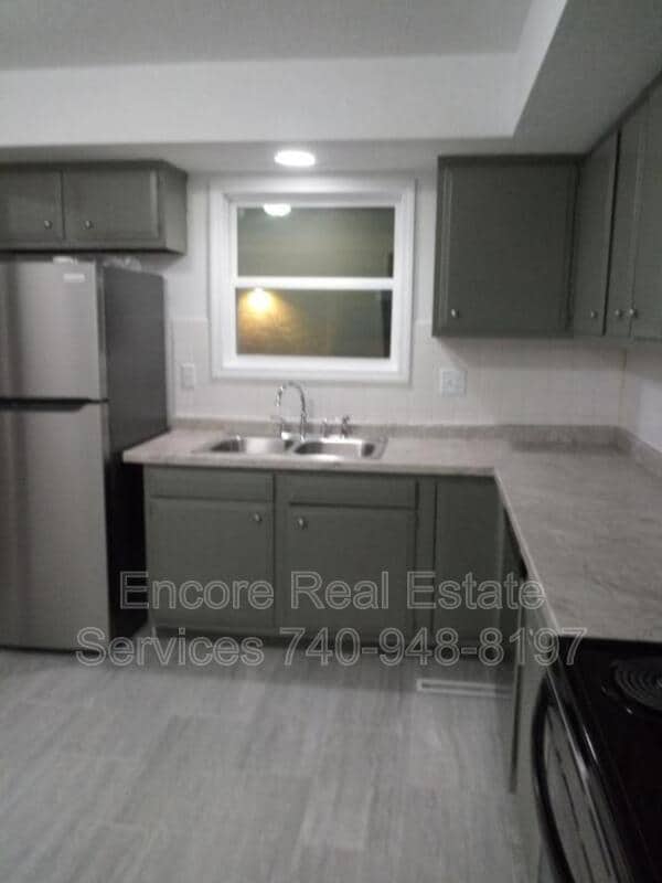 Building Photo - 865 Beech Ct