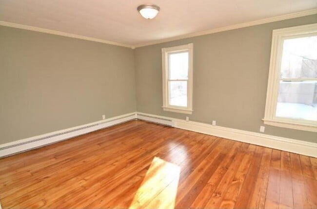 Building Photo - 237 W Forbes Ave