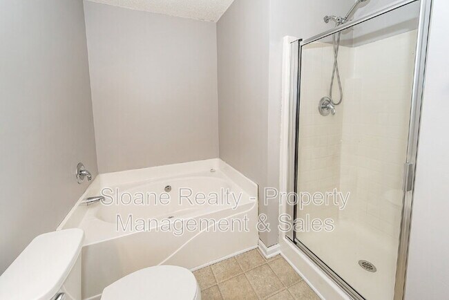 Building Photo - 1118 Deerberry Rd