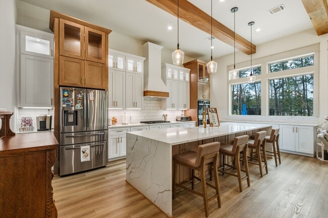 Building Photo - 21359 Monarch Dr