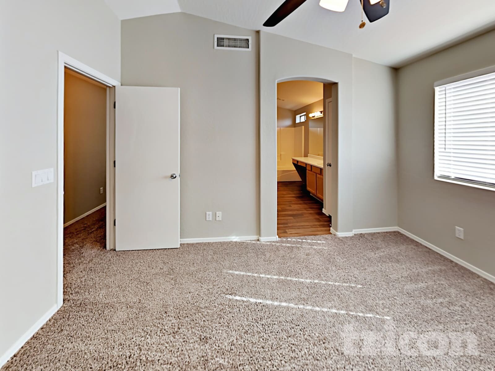 Building Photo - 6341 W Watkins St