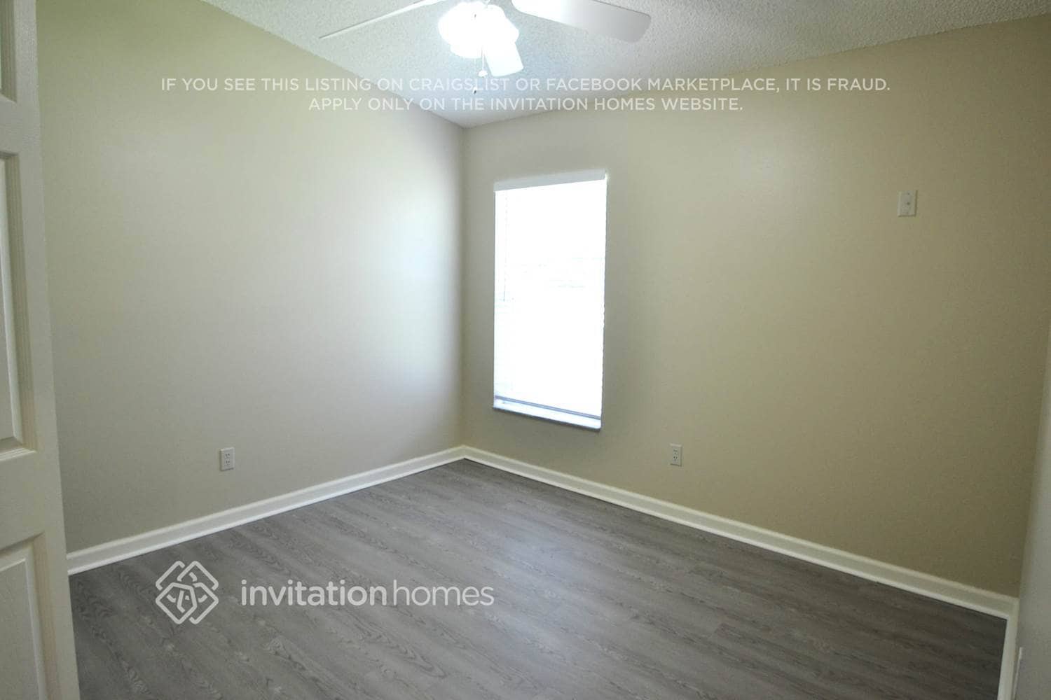 Building Photo - 657 Silver Birch Pl