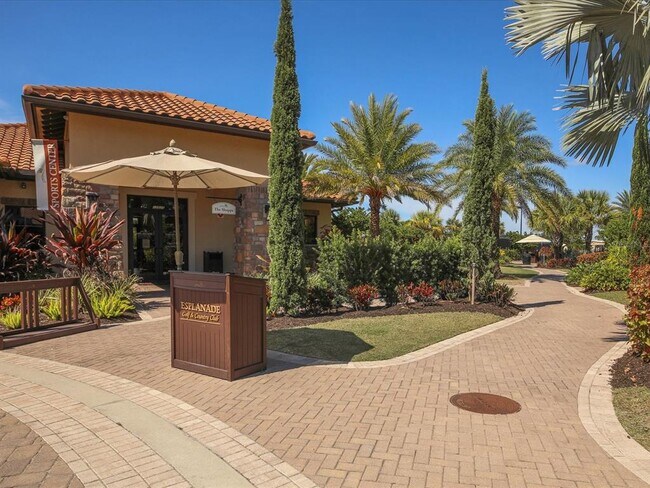Building Photo - 13604 Messina Loop