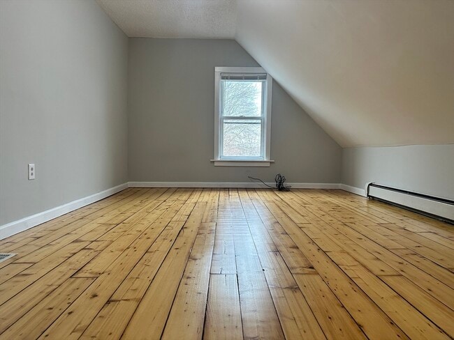 Building Photo - 159 E Central St