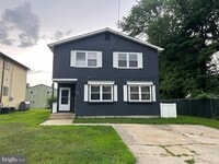 Building Photo - 106 Haines Ave