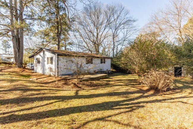 Building Photo - 3013 Avery St