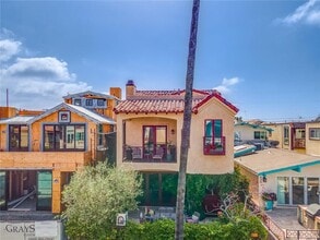 Building Photo - 432 1/2 Goldenrod Avenue, Newport Beach, C...
