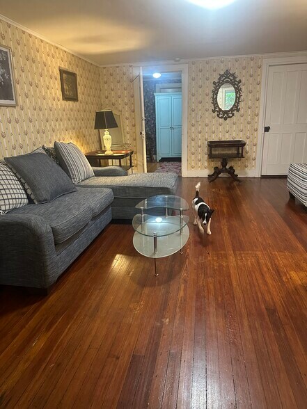 Building Photo - 7 Madison Pl