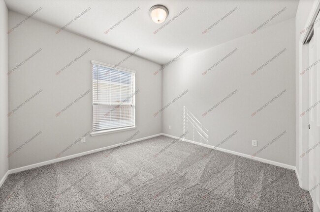 Building Photo - 9512 Swenson Ln