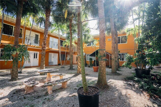Building Photo - 7901 SW 64th St