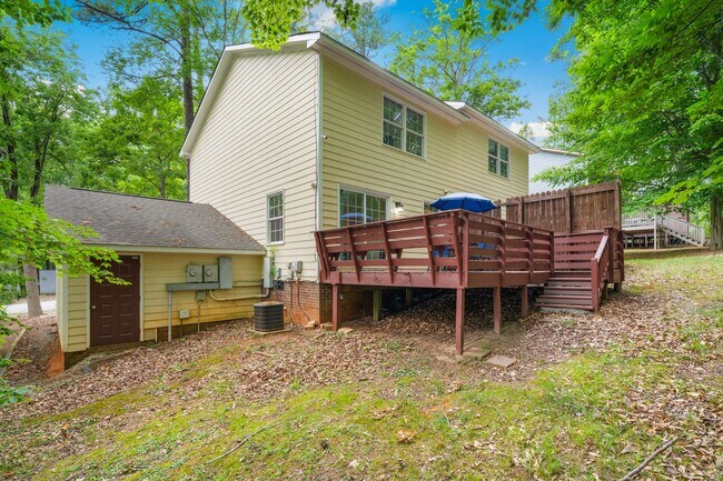 Building Photo - 6716 Glendower Rd