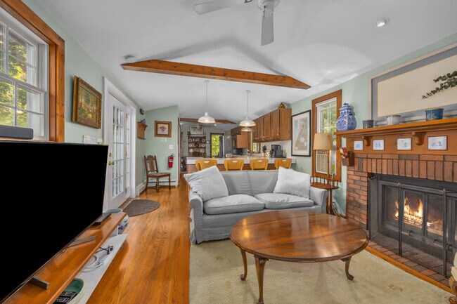 Primary Photo - 3409 Elizabeth St
