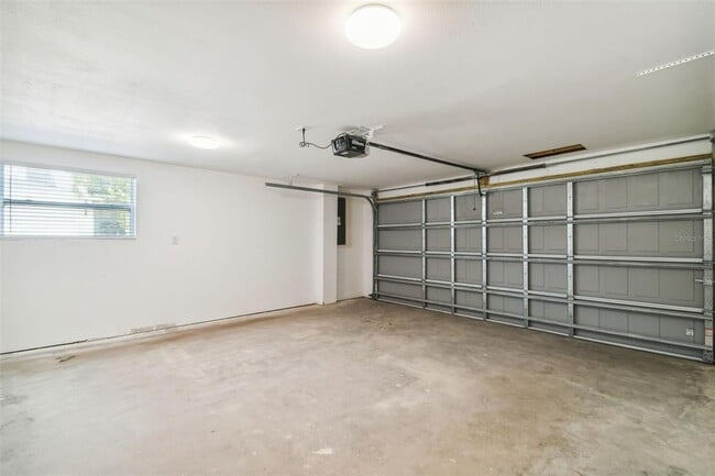 Building Photo - 4910 W San Miguel St