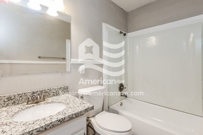 Building Photo - 340 Audubon Pl