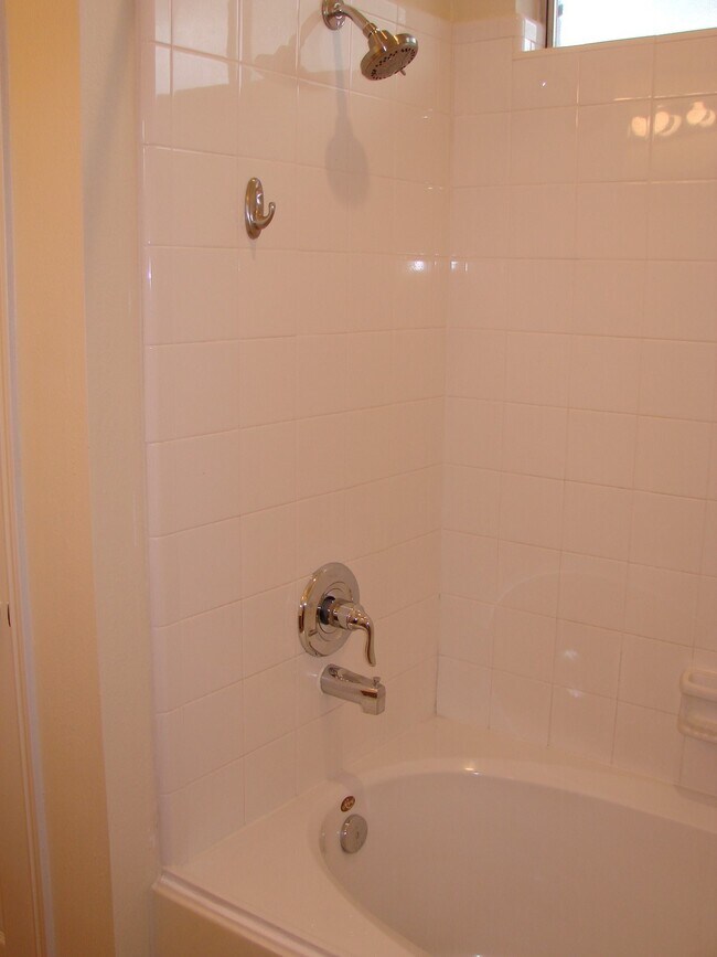 Building Photo - 2910 Blue Dawn Dr