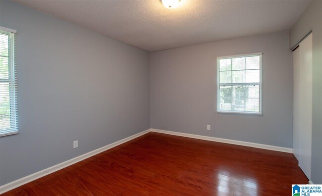 Building Photo - 2850 Brooklane Dr