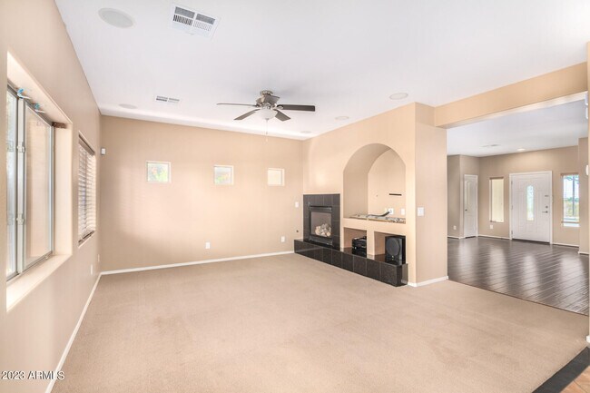 Building Photo - 11932 W El Cortez Pl