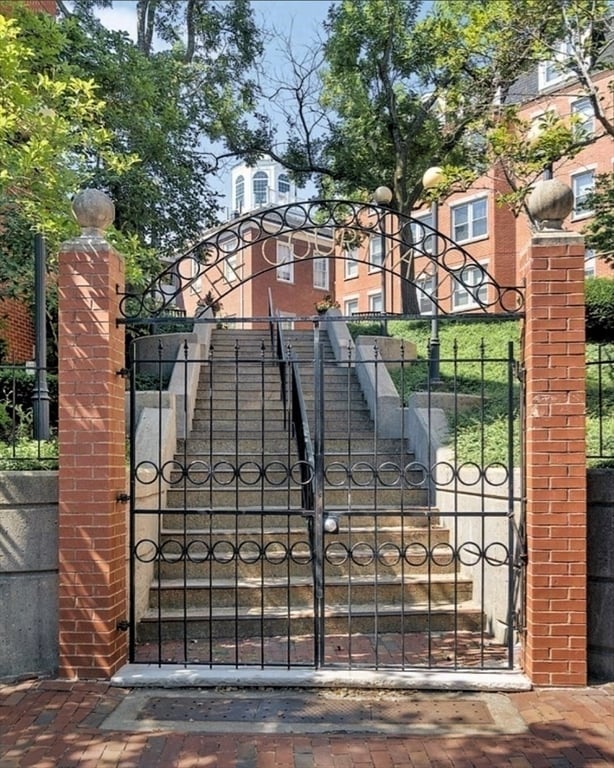 Building Photo - 47 Harvard St