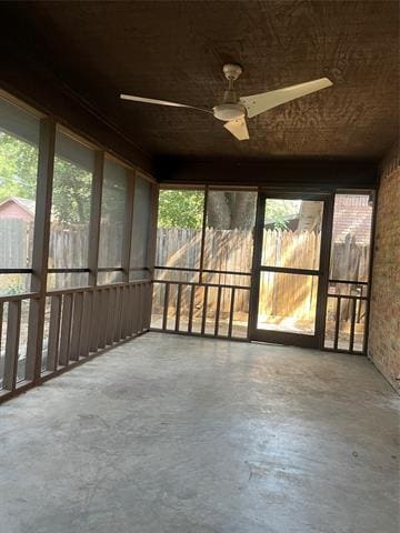 Building Photo - 2302 Mercedes Rd