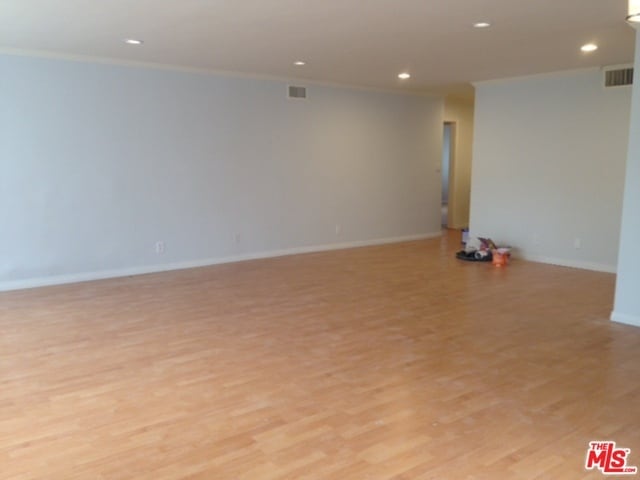 Building Photo - 216 Rexford Dr