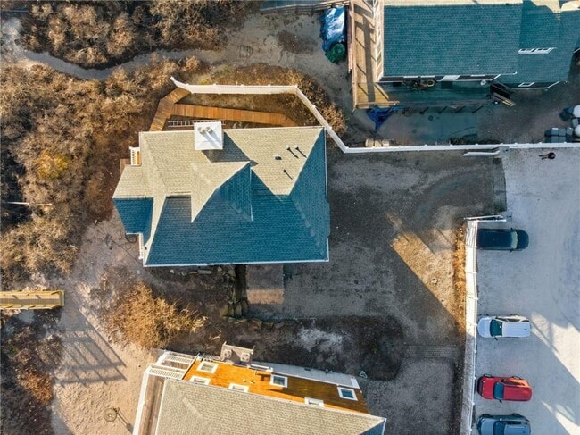 Building Photo - 246 Sand Hill Cove Rd