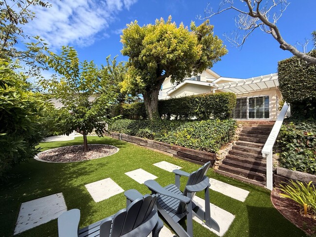 Primary Photo - Fully Furnished 4-Bedroom Home in Bay Park...