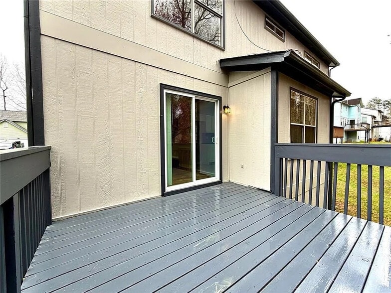 Building Photo - Room in House on Windsor Downs Ln