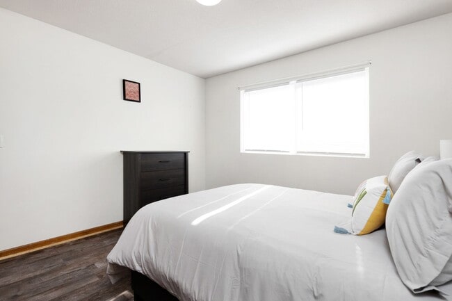 Building Photo - Quality Home Management