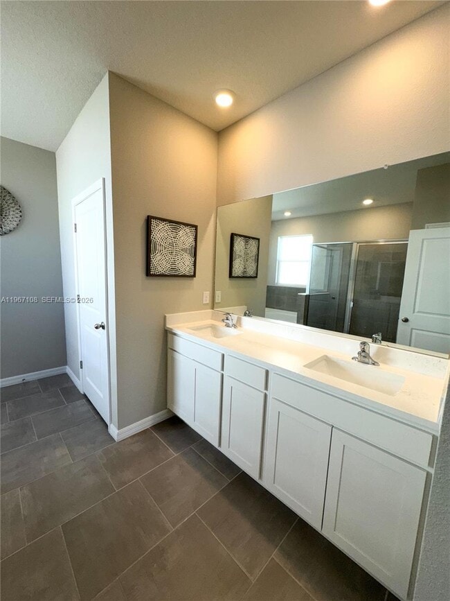 Building Photo - 5367 Oxford Gray Rd