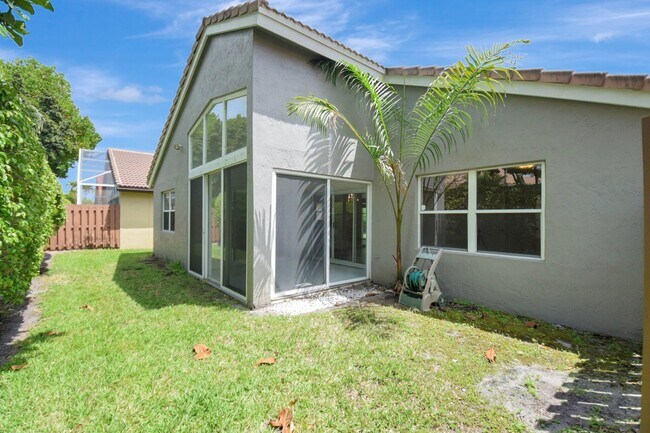 Building Photo - 6779 Indianwood Way