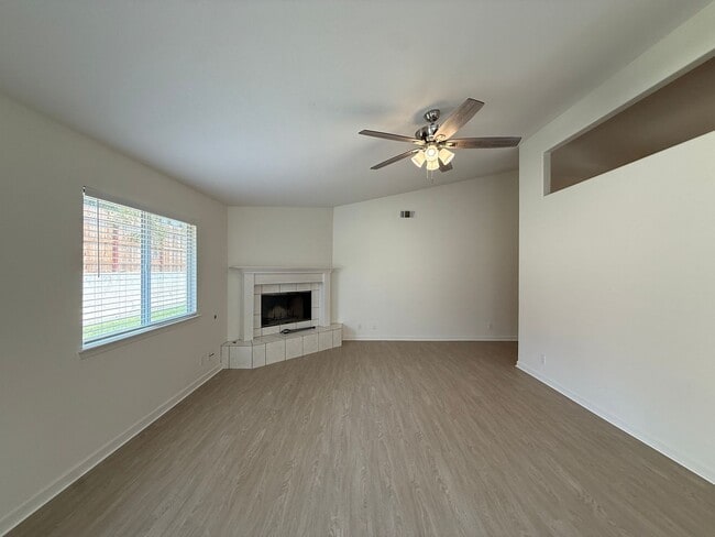 Building Photo - Orcutt Single Story Home with RV Access