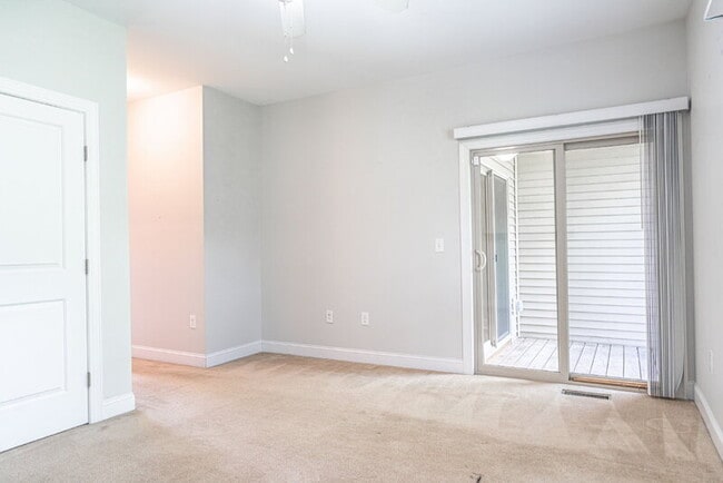 Building Photo - 74 Cypress Cir