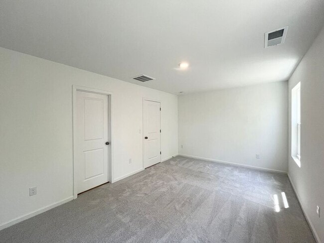 Building Photo - 658 Mirkwood Ave