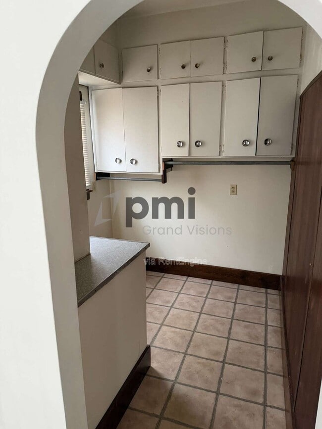 Building Photo - 1803 Madison Ave