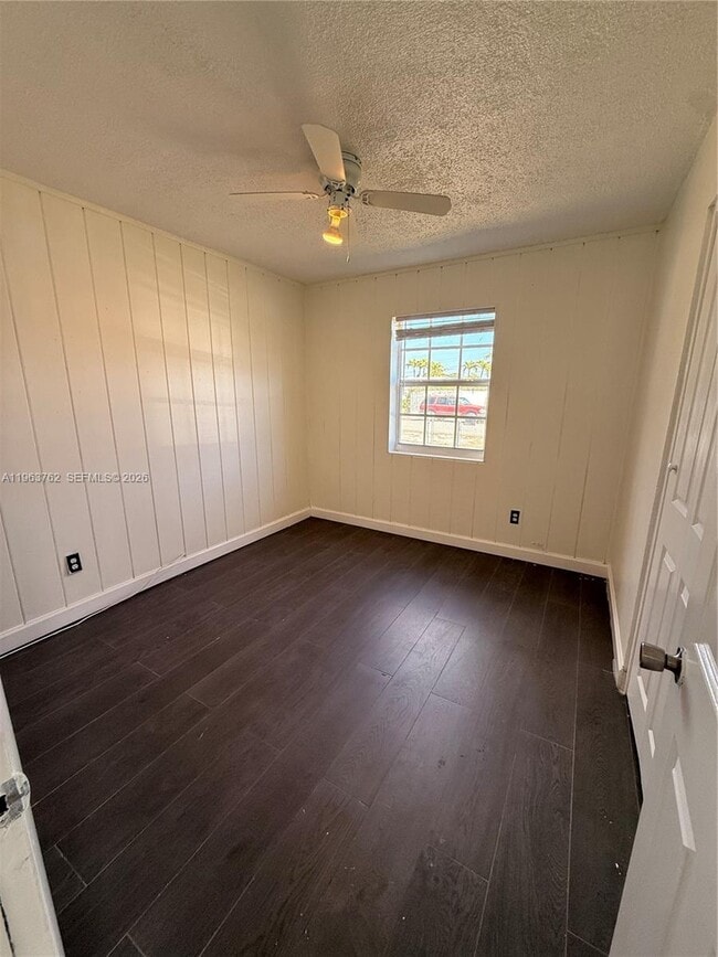 Building Photo - 5230 SW 116th Ave