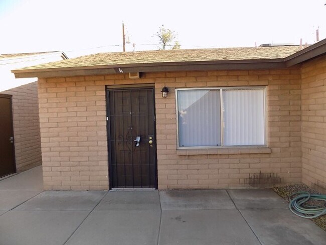 Building Photo - 12643 N 113th Ave