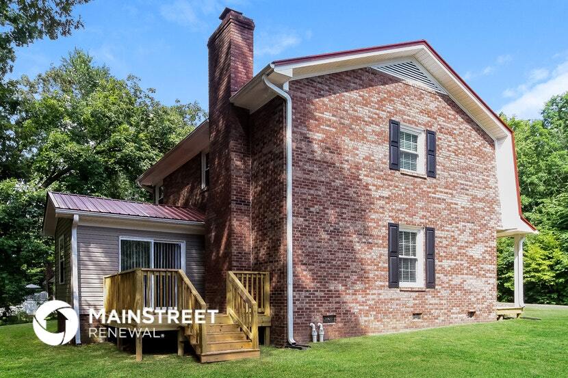 Building Photo - 152 Iroquois Trail