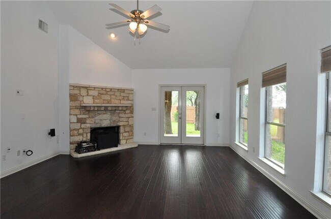 Building Photo - 3323 Pine Needle Cir