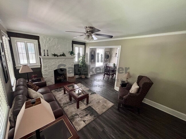 Building Photo - 4787 Hendrix Dr
