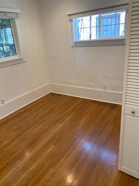 bedroom - 4308 Lockwood Ave