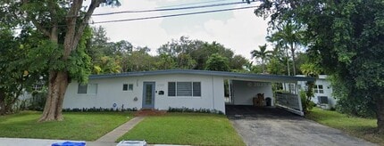 Building Photo - 2130 NE 191st Dr