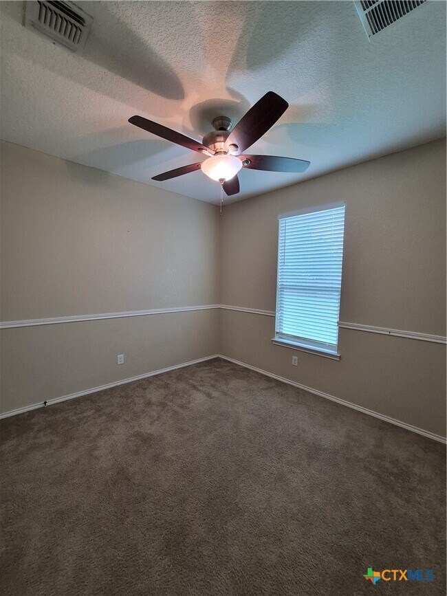 Building Photo - 1492 Jordan Crossing