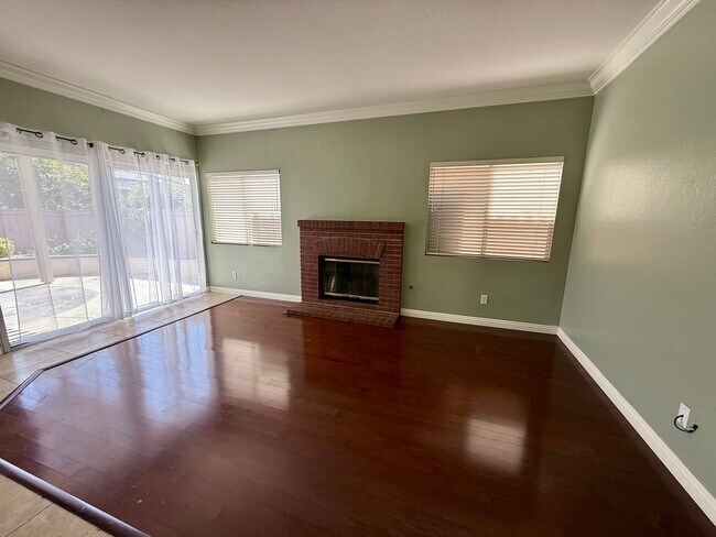Building Photo - 1579 Dawson Dr