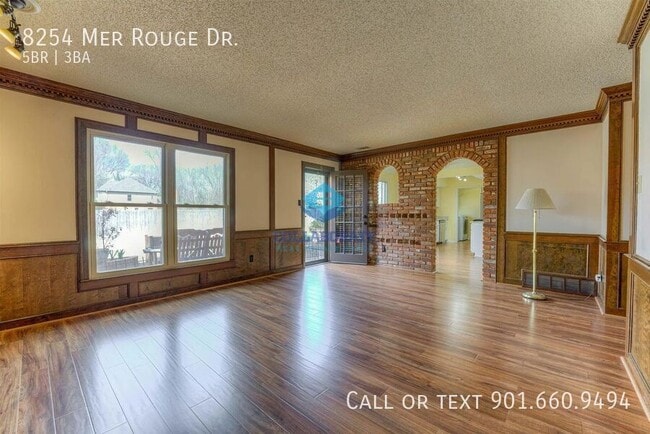 Building Photo - 8254 Mer Rouge Dr