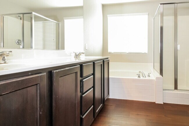 Building Photo - 5352 Brazelton St