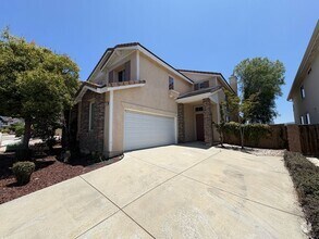 Building Photo - Welcome to this beautiful, light-filled ho...