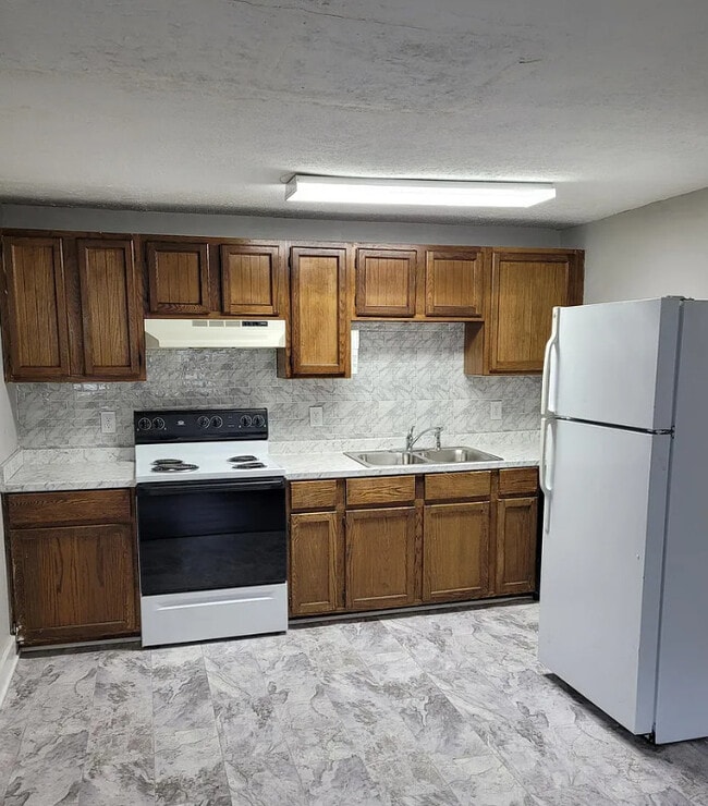 Building Photo - Schoolhouse Apartments